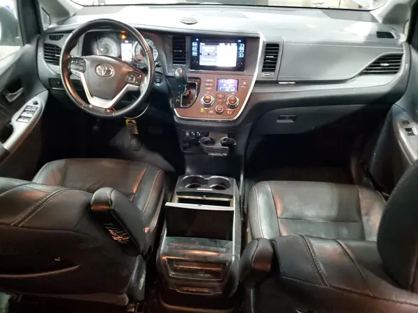 5TDXK3DC8GS707465 2016 TOYOTA SIENNA - Image 8