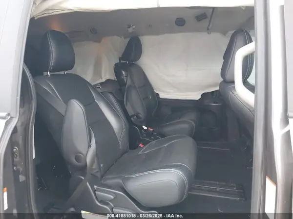 5TDXK3DC8GS745956 2016 TOYOTA SIENNA - Image 8