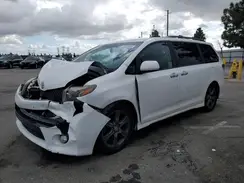 5TDXK3DC8GS758609 2016 TOYOTA SIENNA