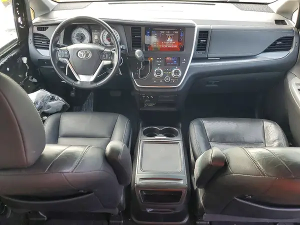 5TDXK3DC9GS707569 2016 TOYOTA SIENNA - Image 8