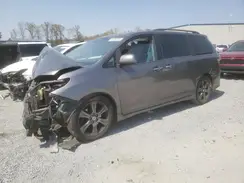5TDXK3DC9GS724520 2016 TOYOTA SIENNA