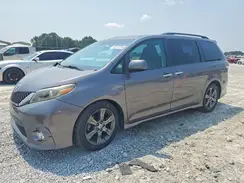 5TDXK3DC9GS752950 2016 TOYOTA SIENNA