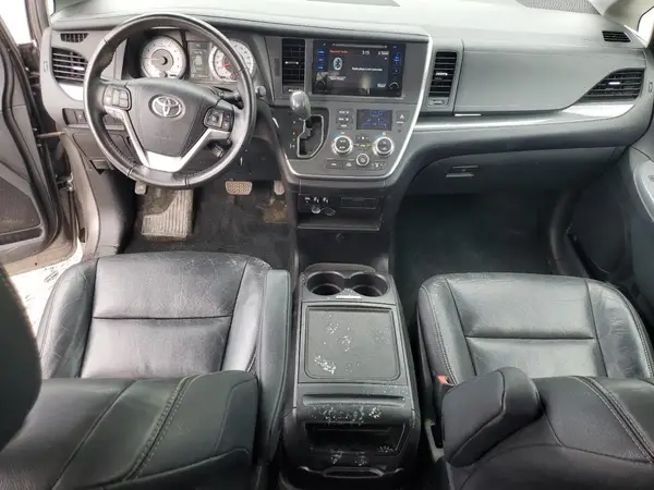 5TDXK3DC9GS755928 2016 TOYOTA SIENNA - Image 8