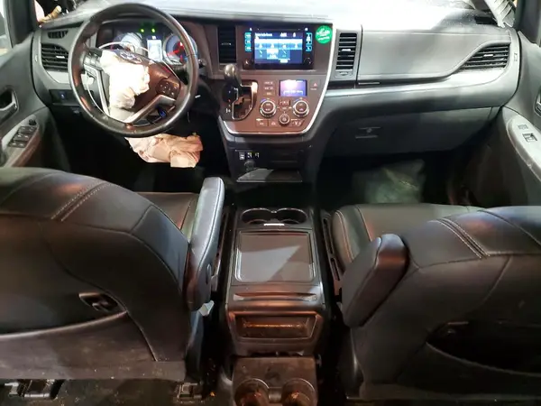 5TDXK3DC9GS760739 2016 TOYOTA SIENNA - Image 8