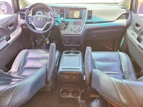 5TDXK3DCXGS698168 2016 TOYOTA SIENNA - Image 8
