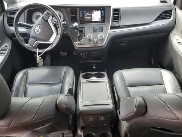 5TDXK3DCXGS715082 2016 TOYOTA SIENNA - Image 8