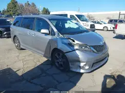 5TDXK3DCXGS720945 2016 TOYOTA SIENNA