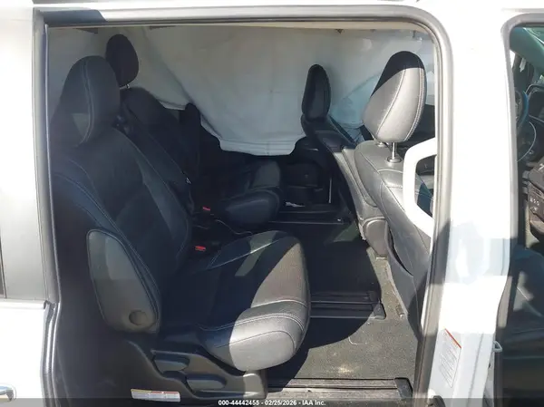 5TDXK3DCXGS736336 2016 TOYOTA SIENNA - Image 8