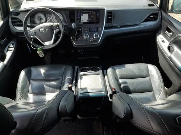 5TDXK3DCXGS748177 2016 TOYOTA SIENNA - Image 8