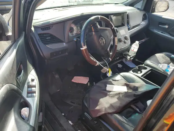 5TDXK3DCXGS749829 2016 TOYOTA SIENNA - Image 8