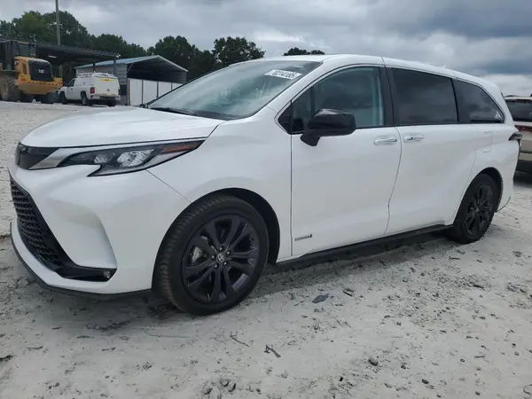 5TDXRKEC0MS009027 2021 TOYOTA SIENNA - Image 1