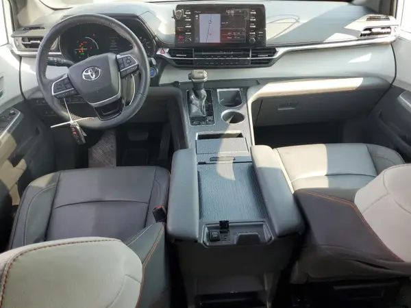5TDXRKEC0MS009027 2021 TOYOTA SIENNA - Image 8