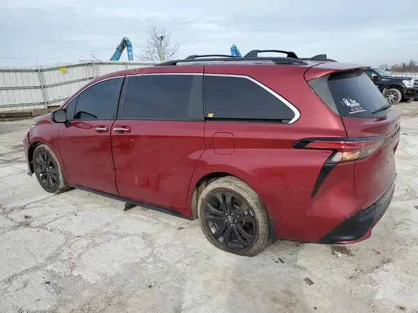 5TDXRKEC0NS125474 2022 TOYOTA SIENNA - Image 2