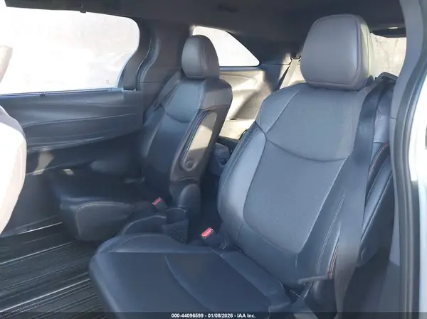 5TDXRKEC2MS023107 2021 TOYOTA SIENNA - Image 8