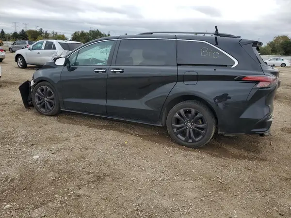 5TDXRKEC2NS075435 2022 TOYOTA SIENNA - Image 2
