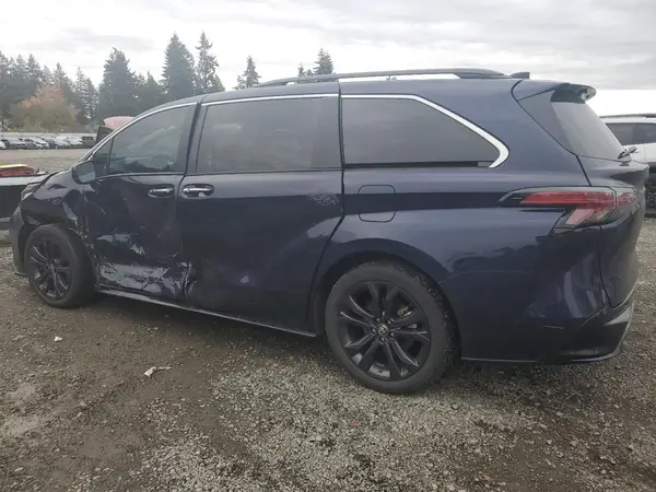 5TDXRKEC2PS154235 2023 TOYOTA SIENNA - Image 2