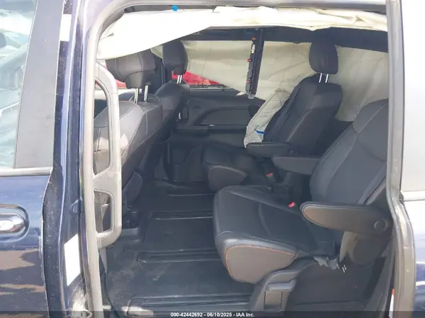 5TDXRKEC3MS016036 2021 TOYOTA SIENNA - Image 8