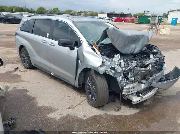 5TDXRKEC3PS177569 2023 TOYOTA SIENNA - Image 1