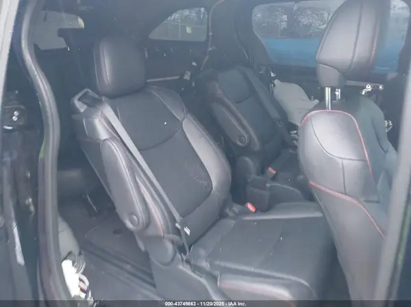 5TDXRKEC5SS227624 2025 TOYOTA SIENNA - Image 8