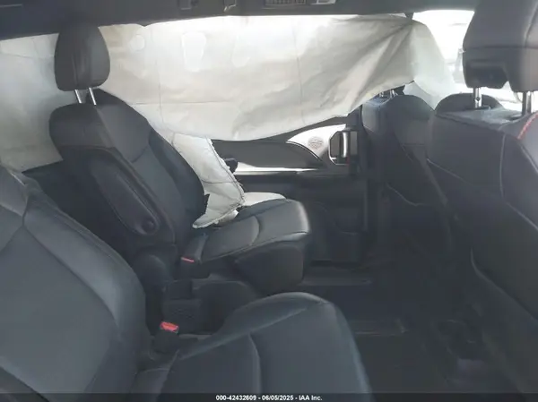 5TDXRKEC6MS021909 2021 TOYOTA SIENNA - Image 8