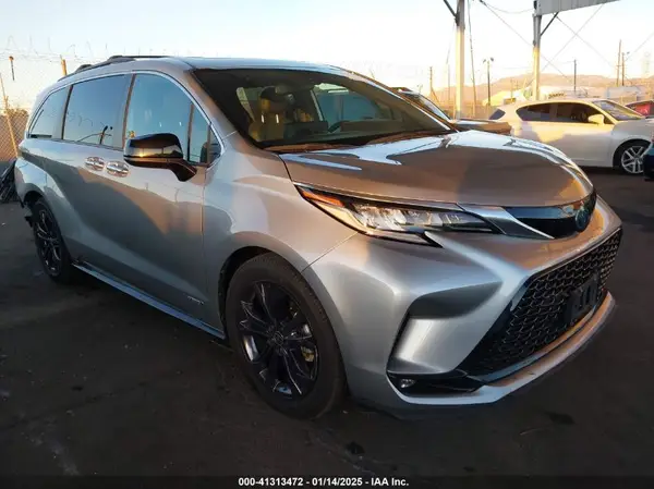 5TDXRKEC6MS055252 2021 TOYOTA SIENNA - Image 1