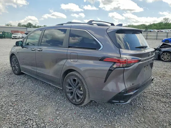 5TDXRKEC6NS083974 2022 TOYOTA SIENNA - Image 2