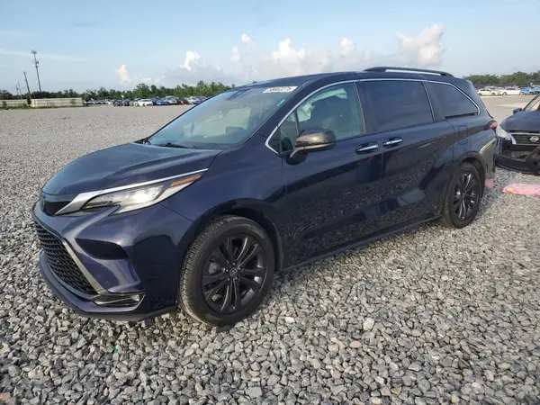 5TDXRKEC6NS103883 2022 TOYOTA SIENNA - Image 1