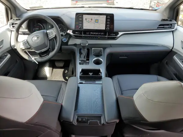 5TDXRKEC6PS155632 2023 TOYOTA SIENNA - Image 8
