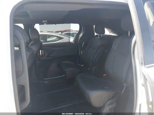 5TDXRKEC7MS007517 2021 TOYOTA SIENNA - Image 8
