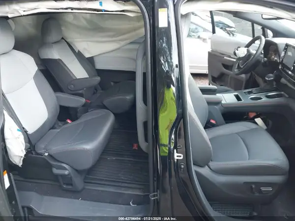 5TDXRKEC7RS204551 2024 TOYOTA SIENNA - Image 8