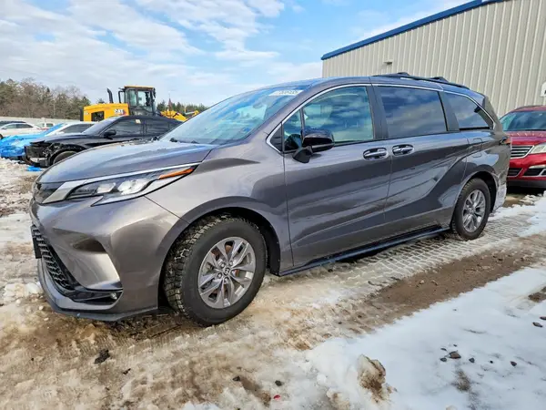5TDXRKEC8NS117526 2022 TOYOTA SIENNA - Image 1