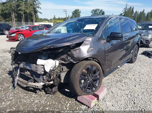 5TDXRKEC9MS020527 2021 TOYOTA SIENNA - Image 2