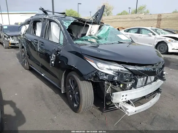 5TDXRKEC9TS291540 2026 TOYOTA SIENNA - Image 1