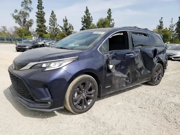 5TDXRKECXMS041127 2021 TOYOTA SIENNA - Image 1