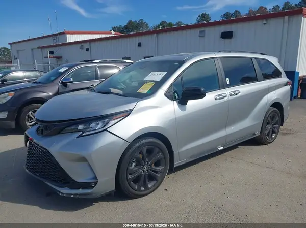5TDXRKECXSS226422 2025 TOYOTA SIENNA - Image 2