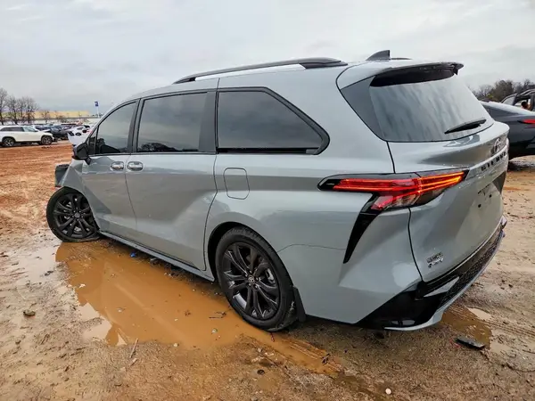 5TDXRKECXSS264524 2025 TOYOTA SIENNA - Image 2