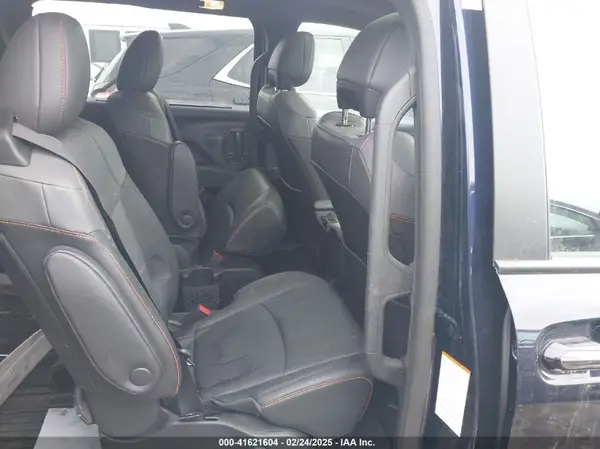 5TDXSKFC0NS071130 2022 TOYOTA SIENNA - Image 8