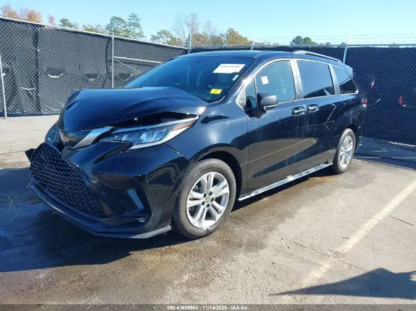 5TDXSKFC2NS044270 2022 TOYOTA SIENNA - Image 2
