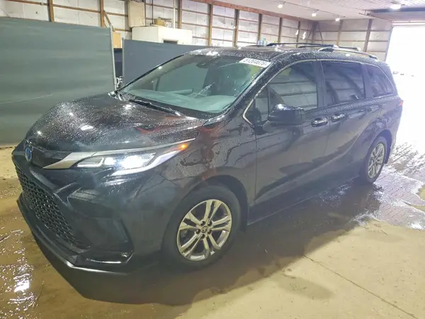 5TDXSKFC2PS100775 2023 TOYOTA SIENNA - Image 1