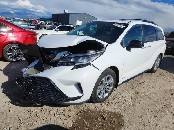 5TDXSKFC4MS034872 2021 TOYOTA SIENNA - Image 1