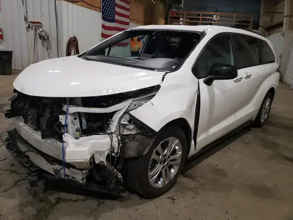 5TDXSKFC4PS077466 2023 TOYOTA SIENNA - Image 1