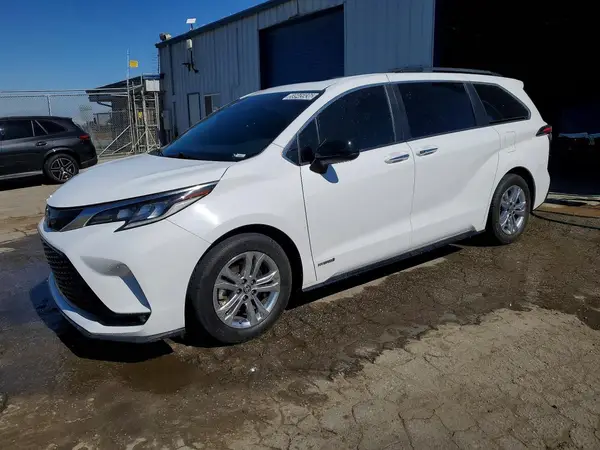 5TDXSKFC5MS001363 2021 TOYOTA SIENNA - Image 1