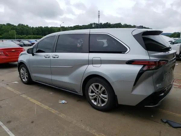 5TDXSKFC5MS013285 2021 TOYOTA SIENNA - Image 2