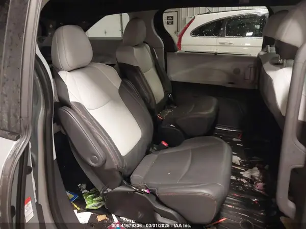 5TDXSKFC6PS085066 2023 TOYOTA SIENNA - Image 8