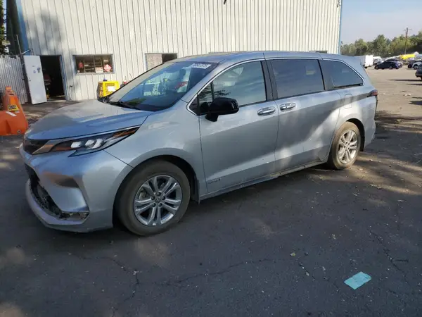 5TDXSKFC7MS007827 2021 TOYOTA SIENNA - Image 1