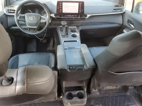 5TDXSKFC7MS007827 2021 TOYOTA SIENNA - Image 8