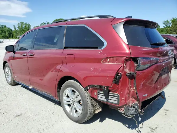 5TDXSKFC8MS030761 2021 TOYOTA SIENNA - Image 2