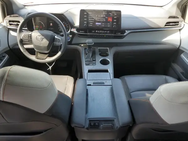 5TDXSKFC8MS030761 2021 TOYOTA SIENNA - Image 8