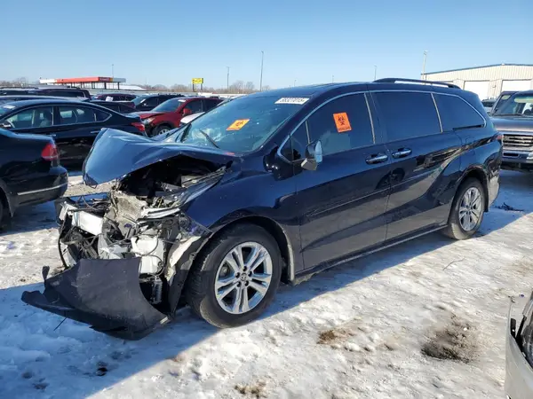 5TDXSKFC8NS071490 2022 TOYOTA SIENNA - Image 1