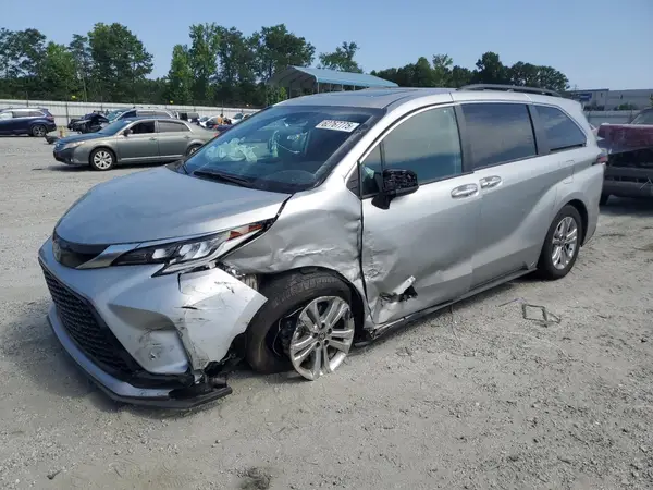 5TDXSKFC9NS066993 2022 TOYOTA SIENNA - Image 1